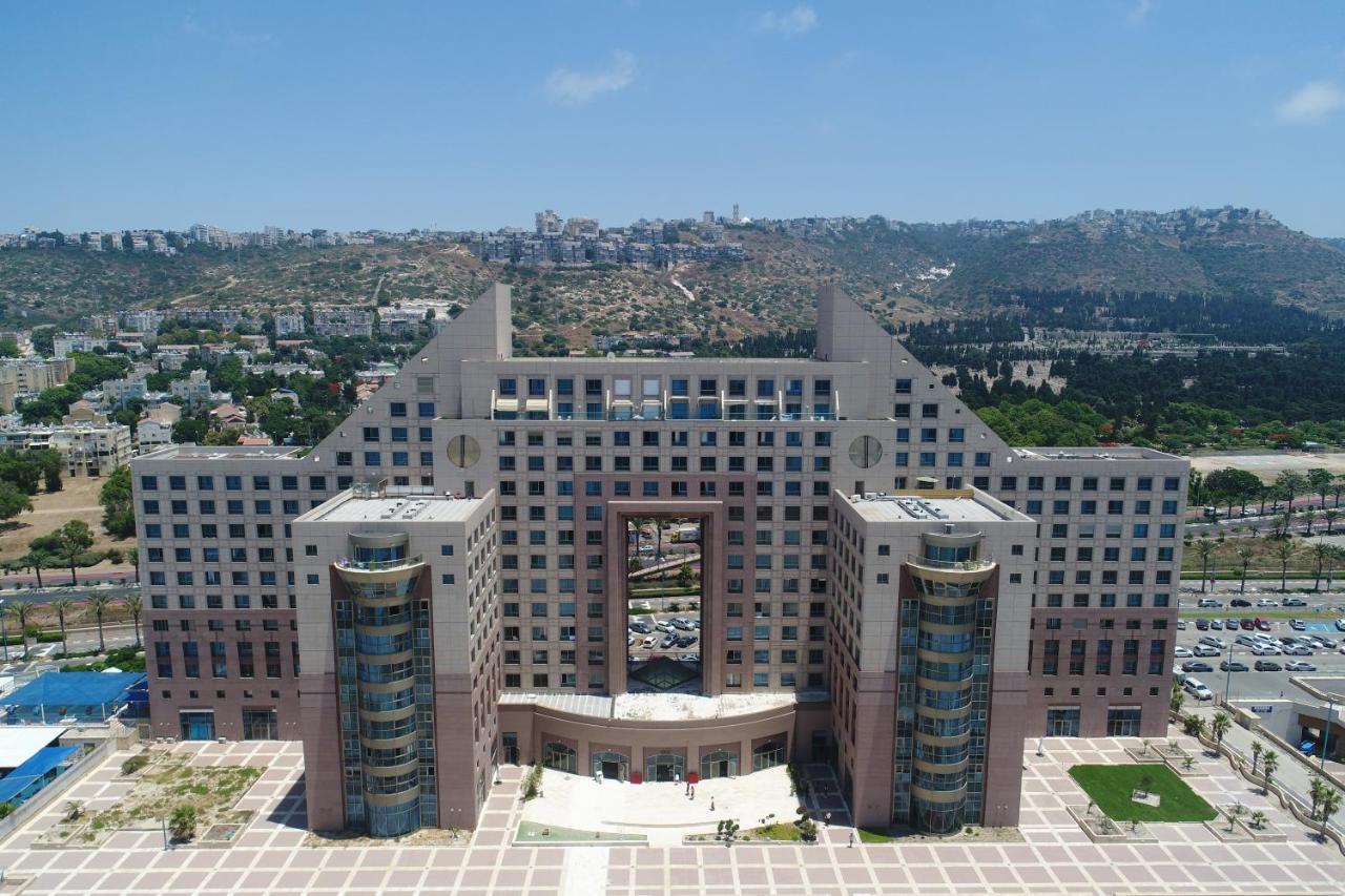 Almogim- Almog Building Хайфа Екстериор снимка